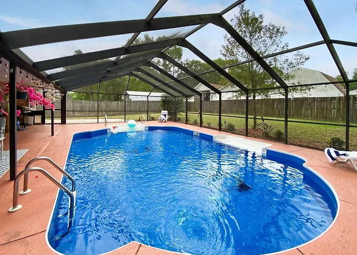 Holiday home Still Waters, Pool, Great For Families! *